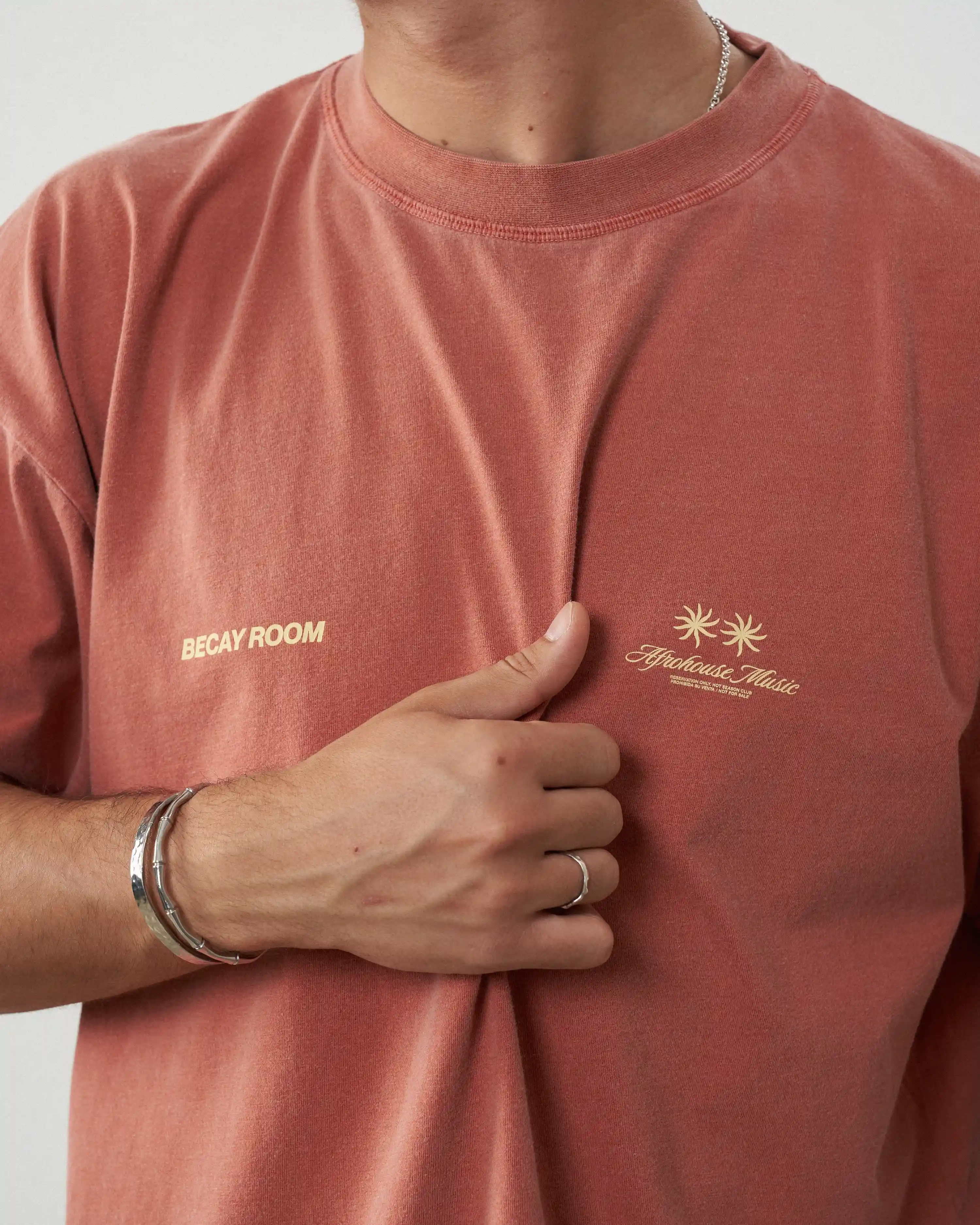 Afrohouse T-Shirt Red - Image 5